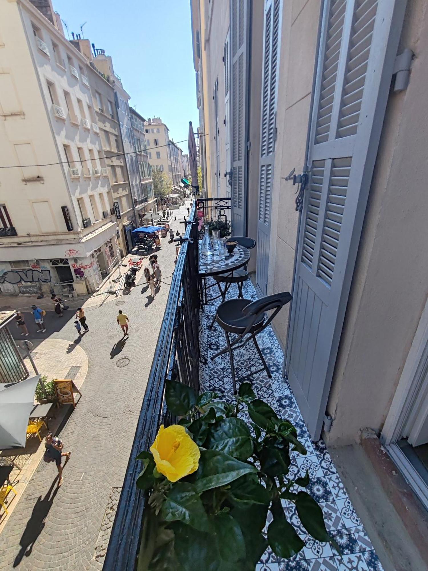 Apartamento T3 Grand Balcon Au Coeur Du Vieux Port *